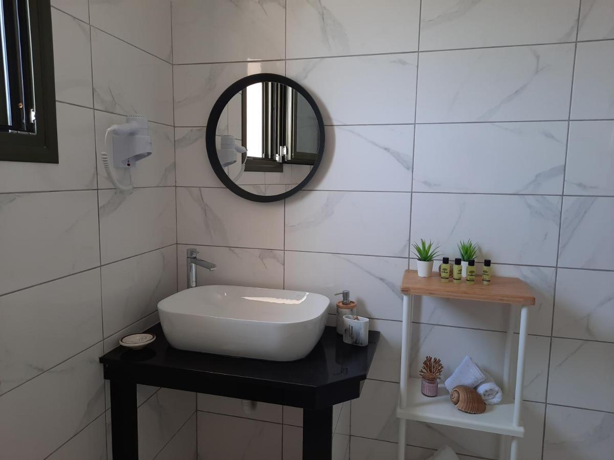 Freesia Grand Sea View Residence 스보로나타 외부 사진