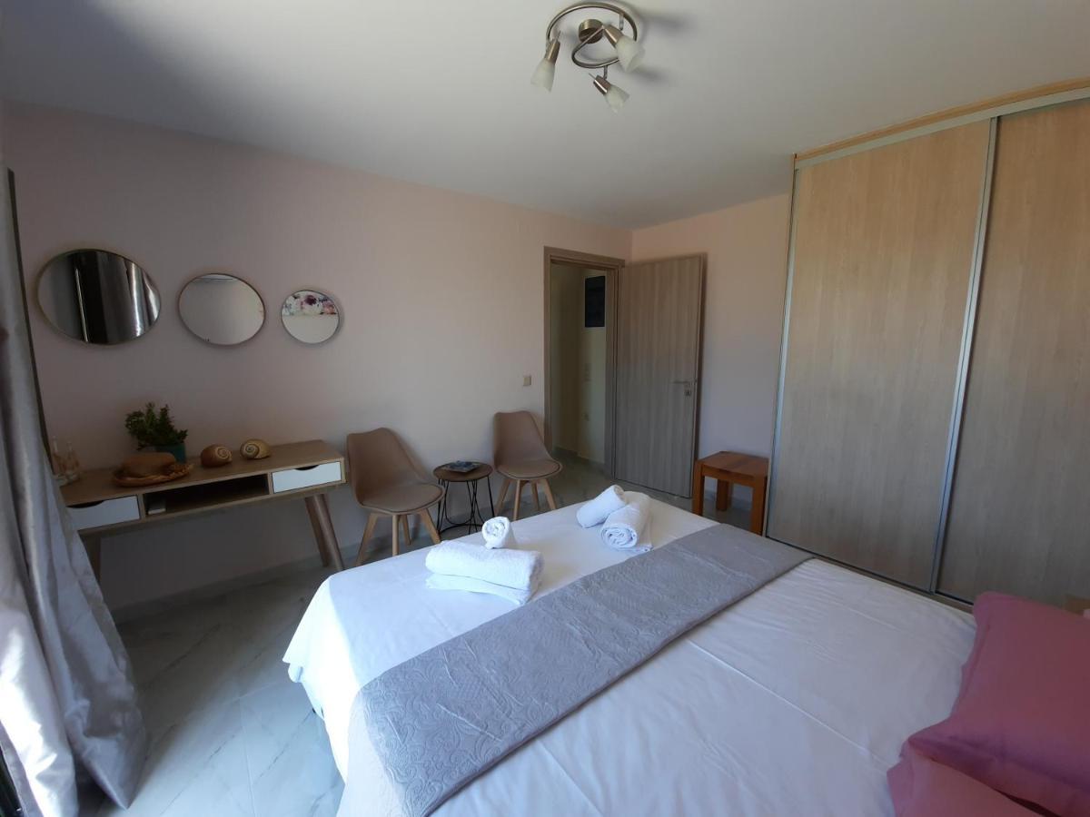 Freesia Grand Sea View Residence 스보로나타 외부 사진